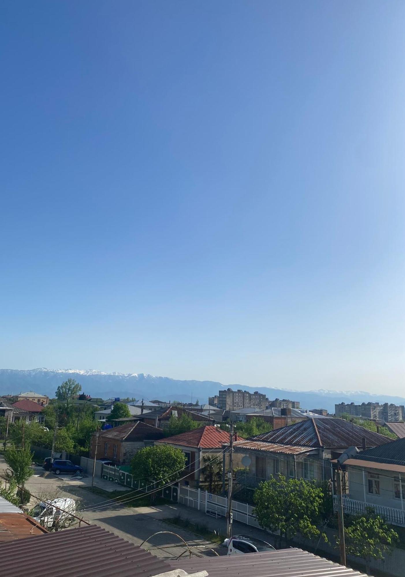 Relax Station Hotel Kutaisi Ngoại thất bức ảnh