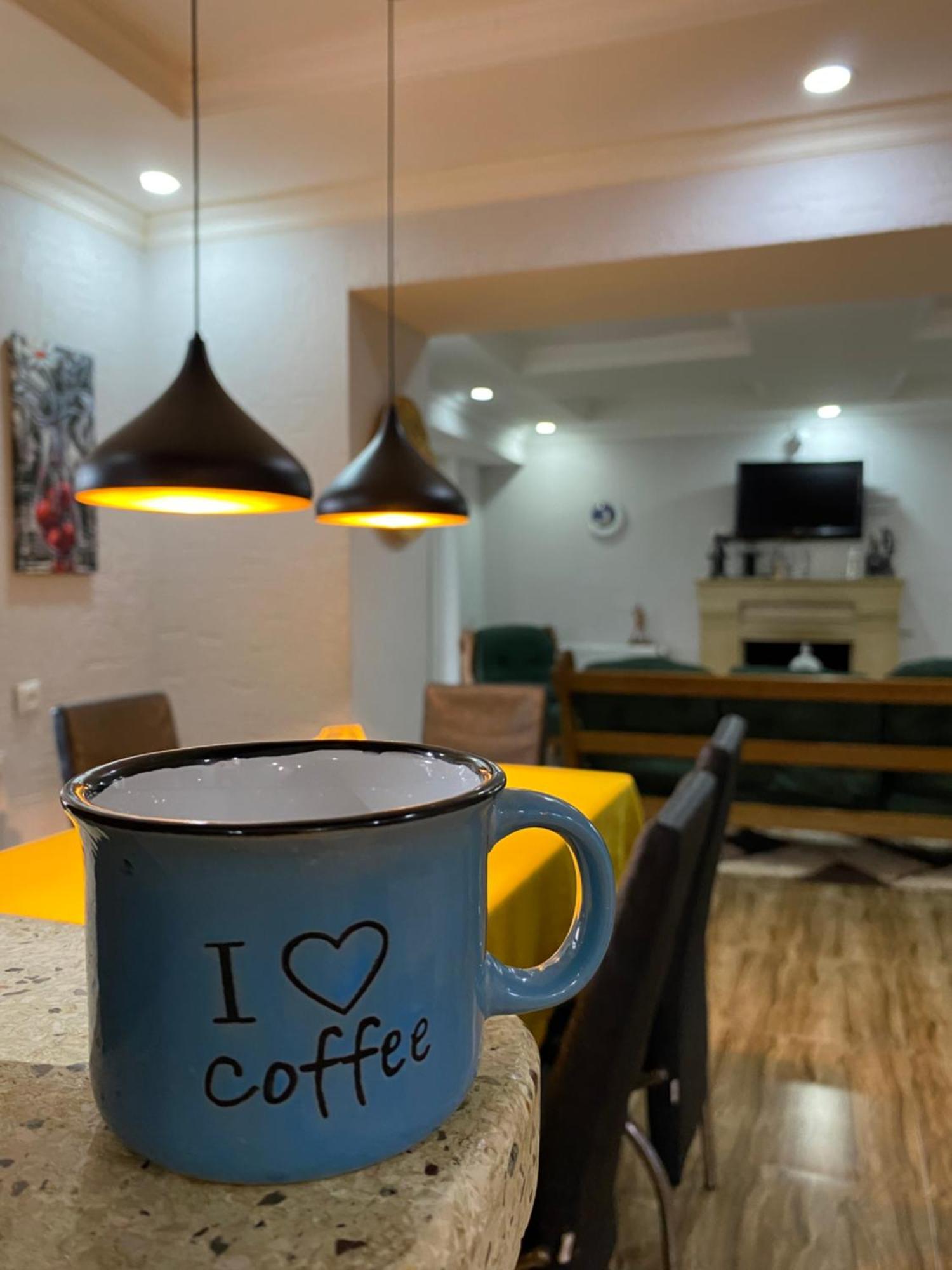 Relax Station Hotel Kutaisi Ngoại thất bức ảnh