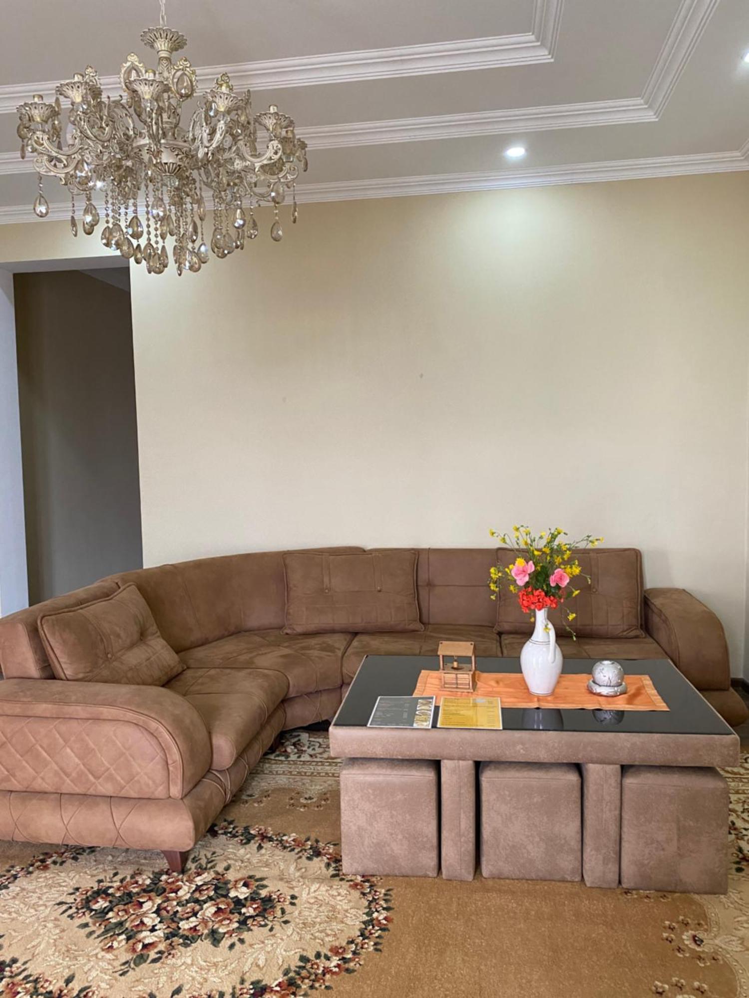 Relax Station Hotel Kutaisi Ngoại thất bức ảnh